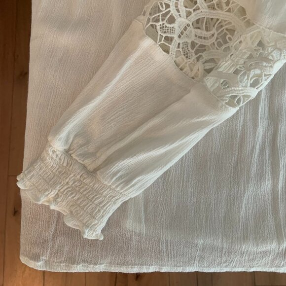 Hollister Blouse White Lace Long-Sleeved - Picture 6 of 6